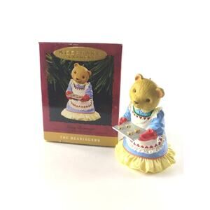 Hallmark Keepsake Ornament Mama Berringer